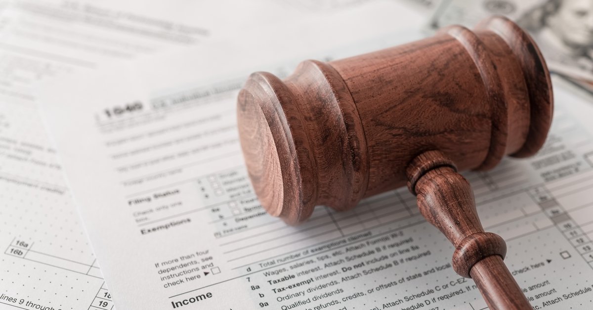 Wie bezahlt man die Behörden? Verwaltungsgebühren, Gerichtsgebühren und Briefmarken